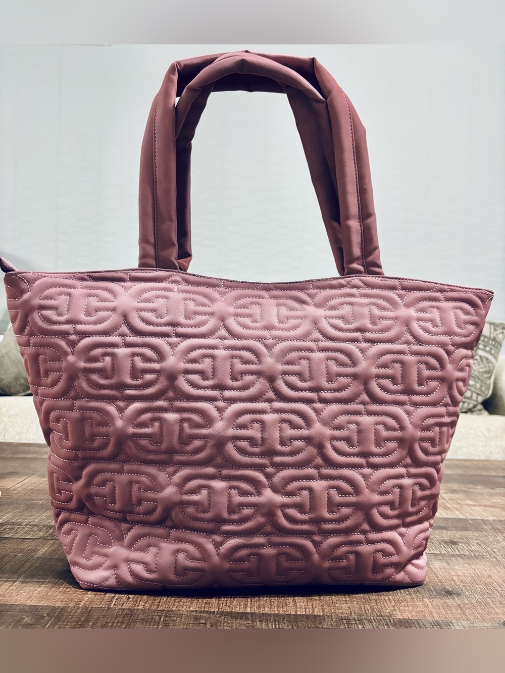 Sam Edelman Ethyl Quilted Logo Tote - Picture 12 of 13